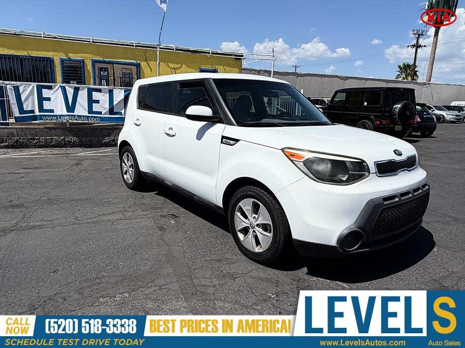 2015 KIA Soul Base in Tucson, AZ — photo 1