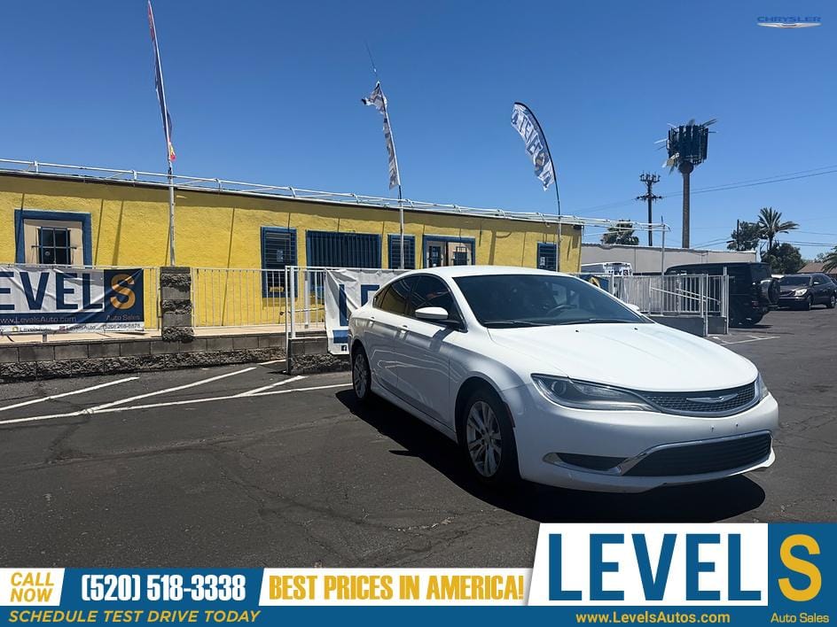 2015 Chrysler 200 Limited in Tucson, AZ — photo 9