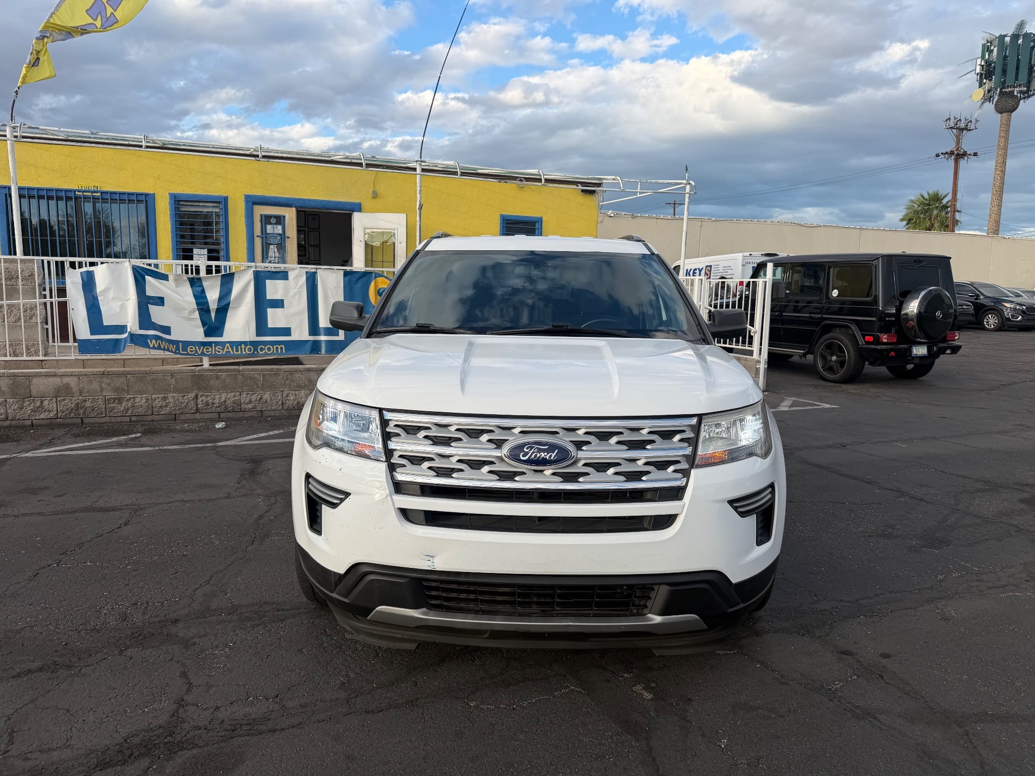 2019 Ford Explorer XLT in Tucson, AZ — photo 8