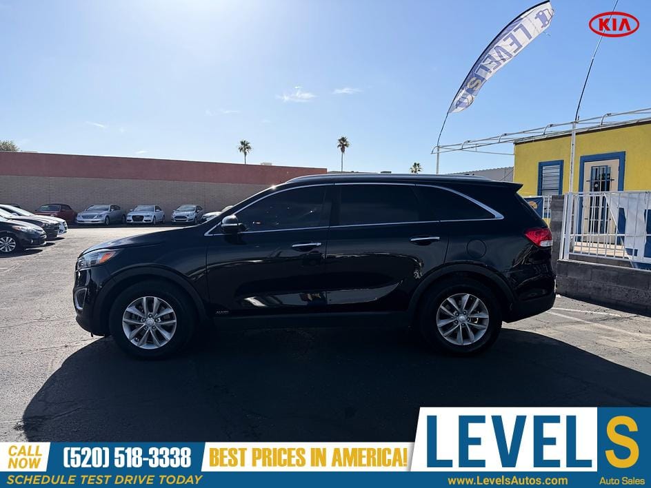 2018 KIA Sorento LX in Tucson, AZ — photo 6