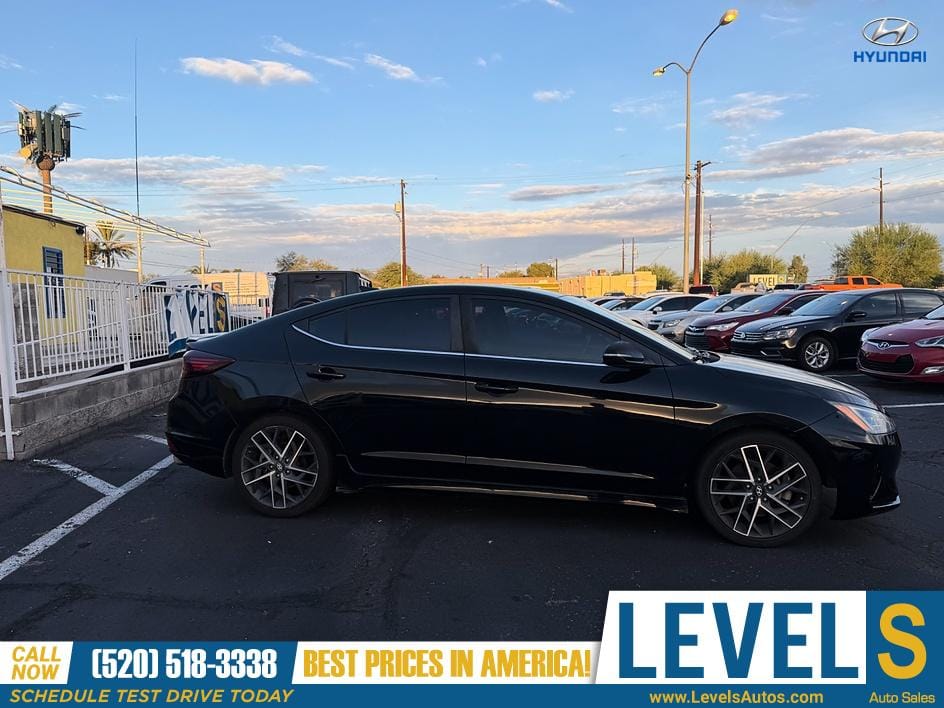 2019 Hyundai Elantra Sport in Tucson, AZ — photo 3