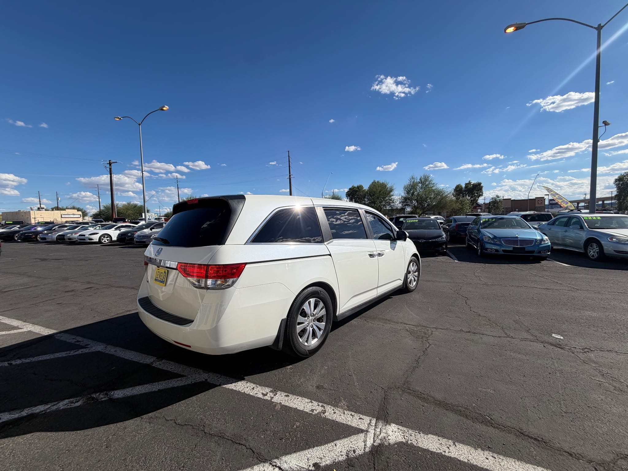 2014 Honda Odyssey EXL/EXL-NAVI/EXL-RES in Tucson, AZ — photo 3