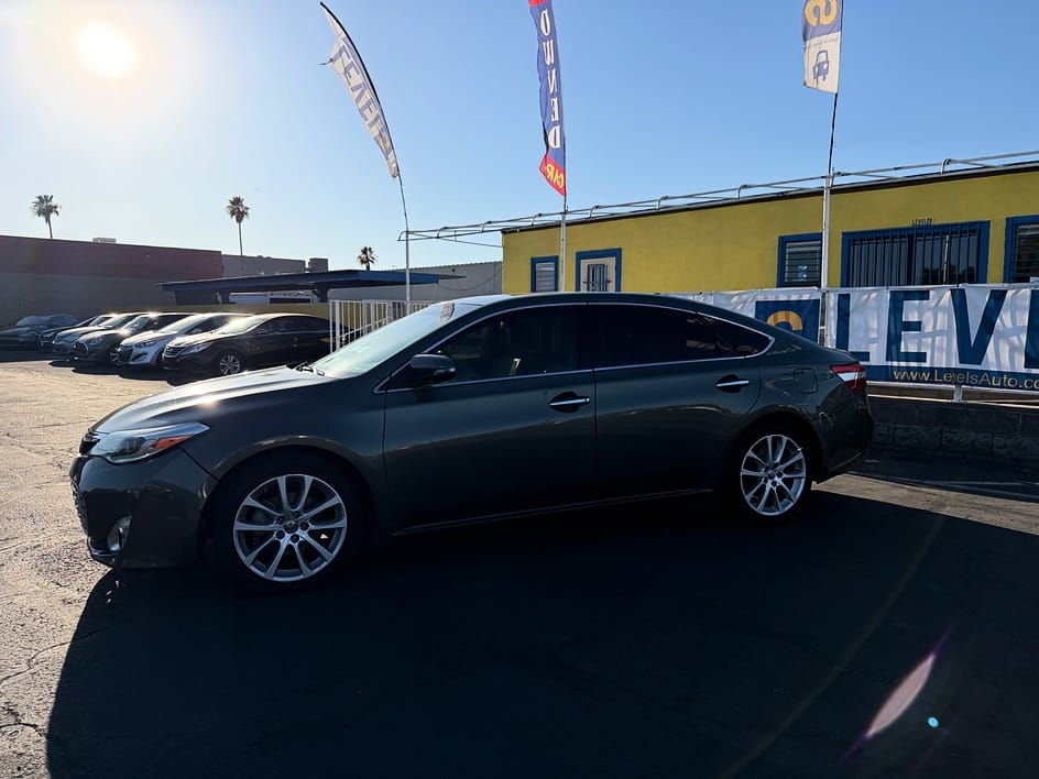 2013 Toyota Avalon Limited in Tucson, AZ — photo 5