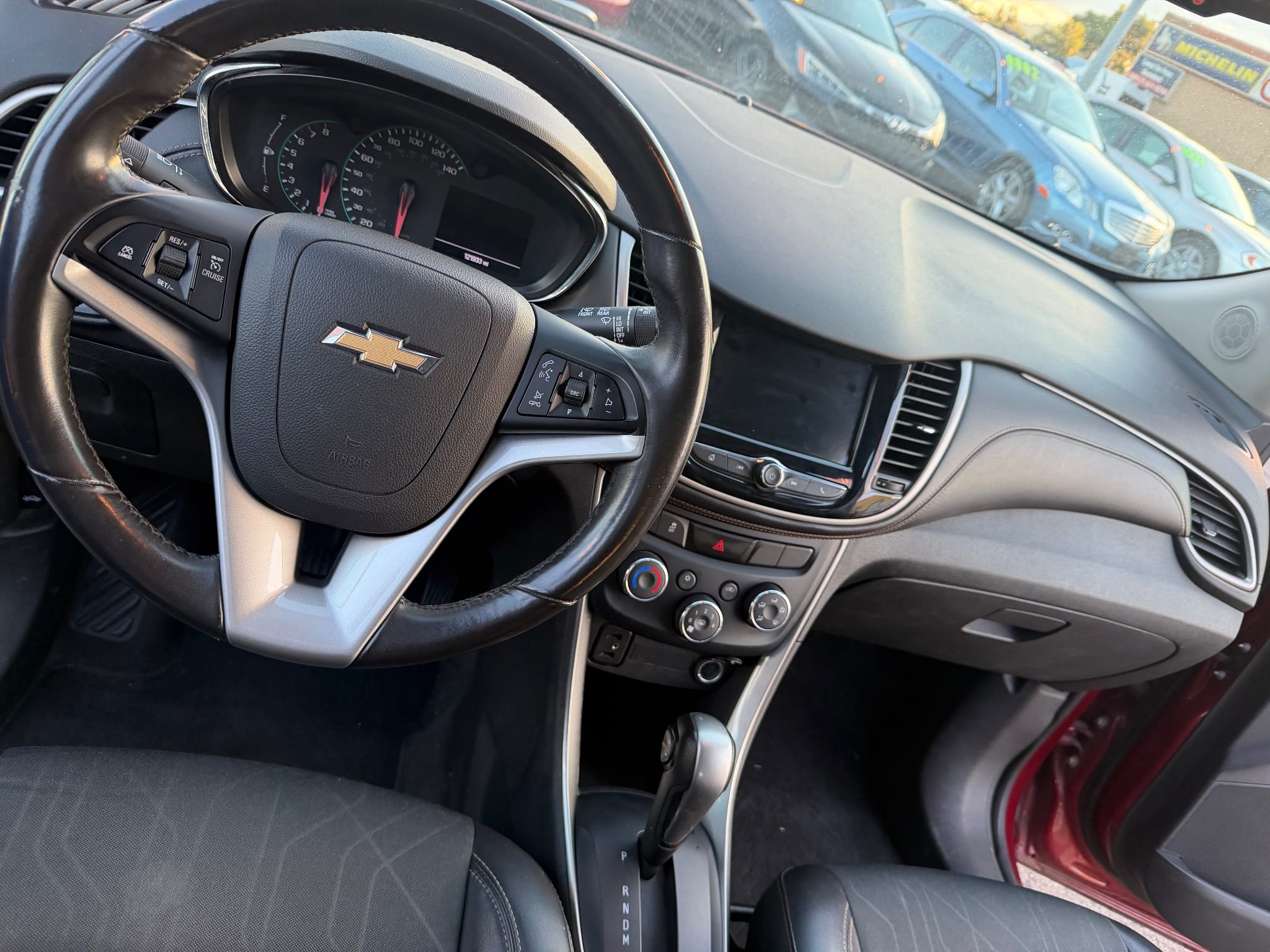 2019 Chevrolet Trax 1LT in Tucson, AZ — photo 11
