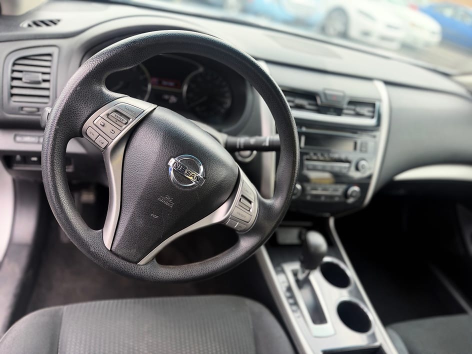 2014 Nissan Altima 2.5 SV in Tucson, AZ — photo 7