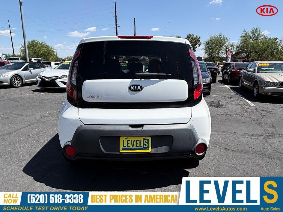 2015 KIA Soul Base in Tucson, AZ — photo 4