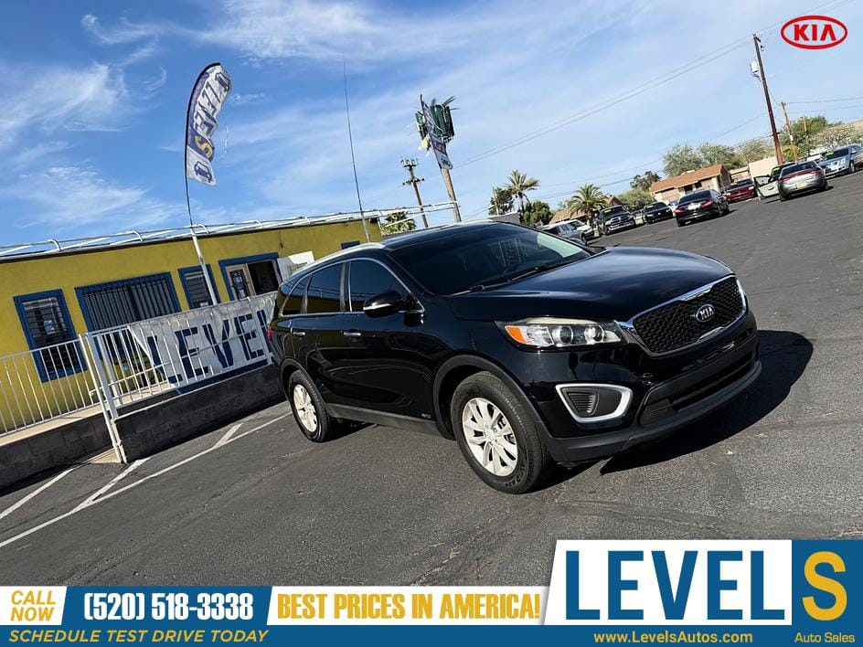 2018 KIA Sorento LX in Tucson, AZ — photo 11