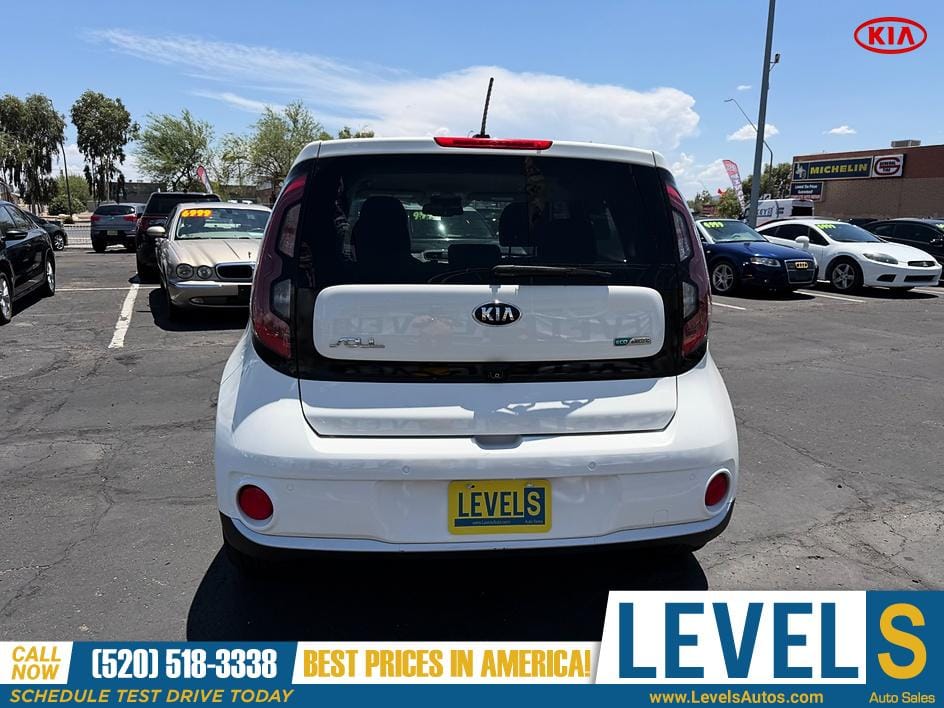2018 KIA Soul EV EV+ in Tucson, AZ — photo 6