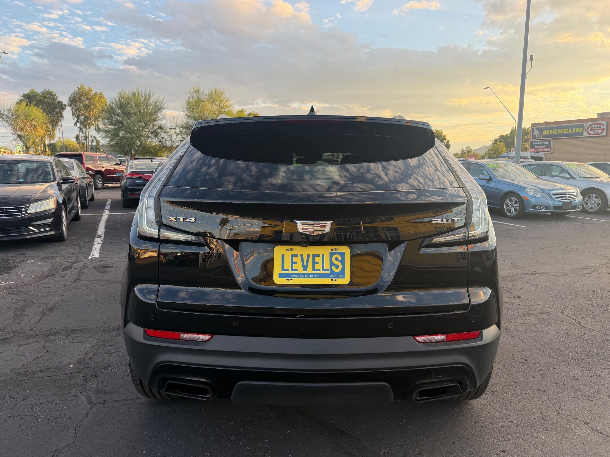 2019 Cadillac XT4 Sport in Tucson, AZ — photo 4