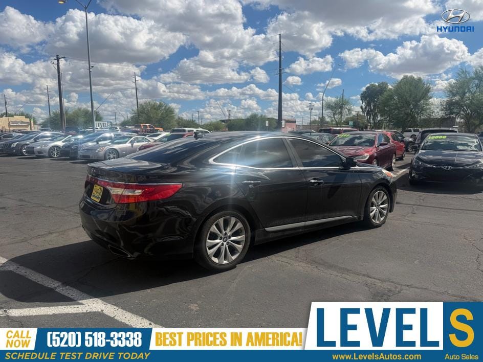 2012 Hyundai Azera in Tucson, AZ — photo 2