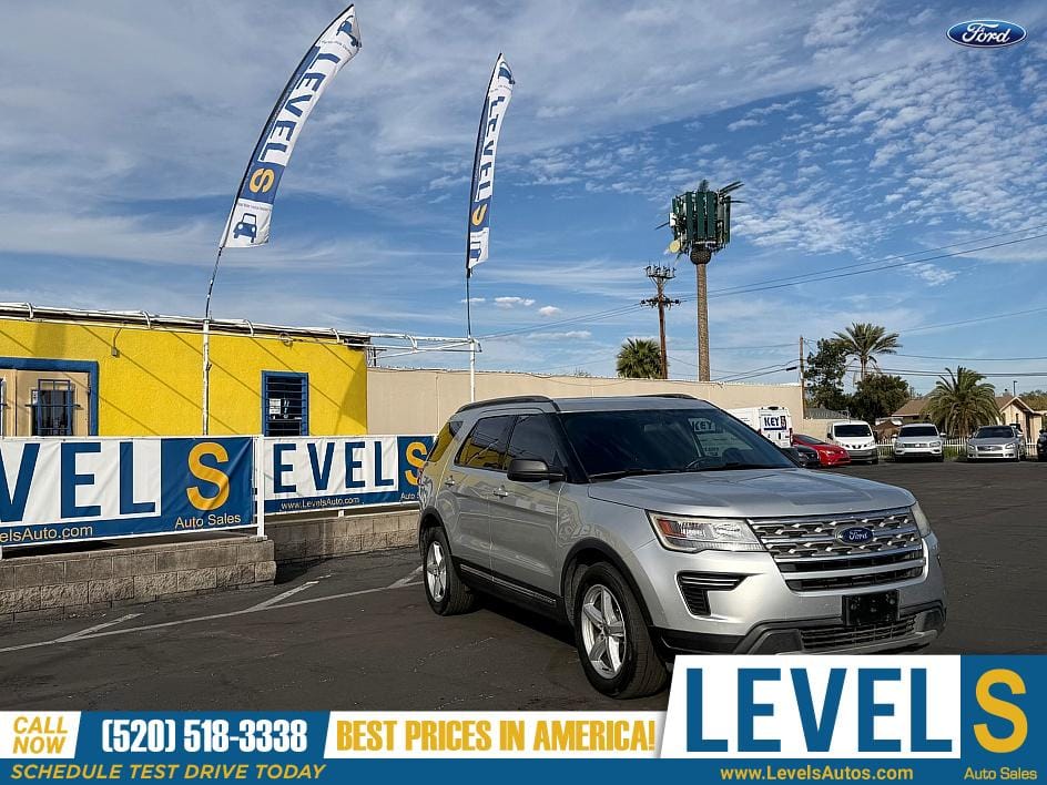 2018 Ford Explorer XLT in Tucson, AZ — photo 1