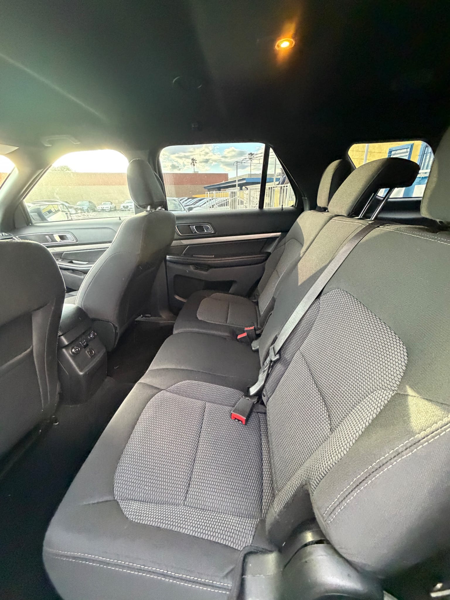 2019 Ford Explorer XLT in Tucson, AZ — photo 12