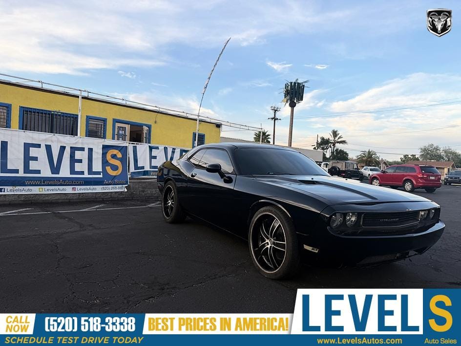 2012 Dodge Challenger SXT in Tucson, AZ — photo 9