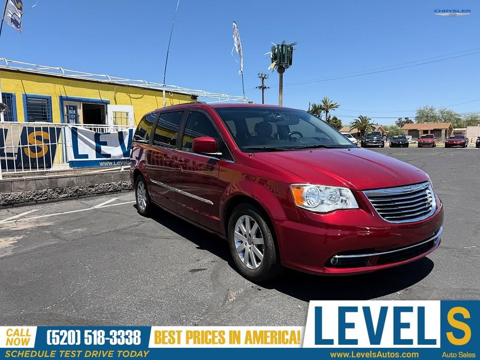 2013 Chrysler Town & Country Touring in Tucson, AZ — photo 9