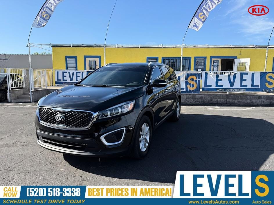 2018 KIA Sorento LX in Tucson, AZ — photo 8